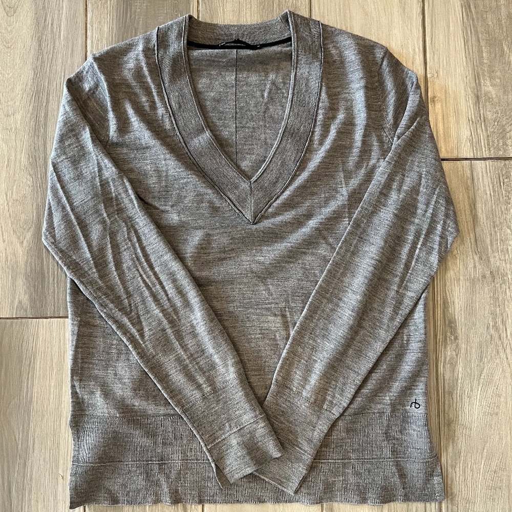 Rag and Bone V Neck sweater